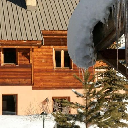 Le Leyrier Hameau Des Chazals Nevache Hautes Alpes מראה חיצוני תמונה